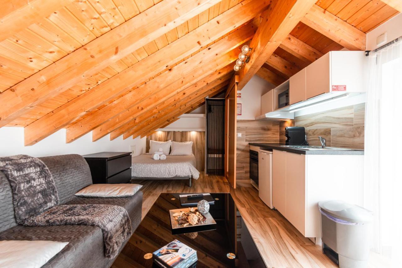 Casa Do Bairro By Cosycasa Praia เปนิช ภายนอก รูปภาพ